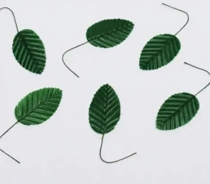 Dark Green Artificial Leaf Made of Plastic